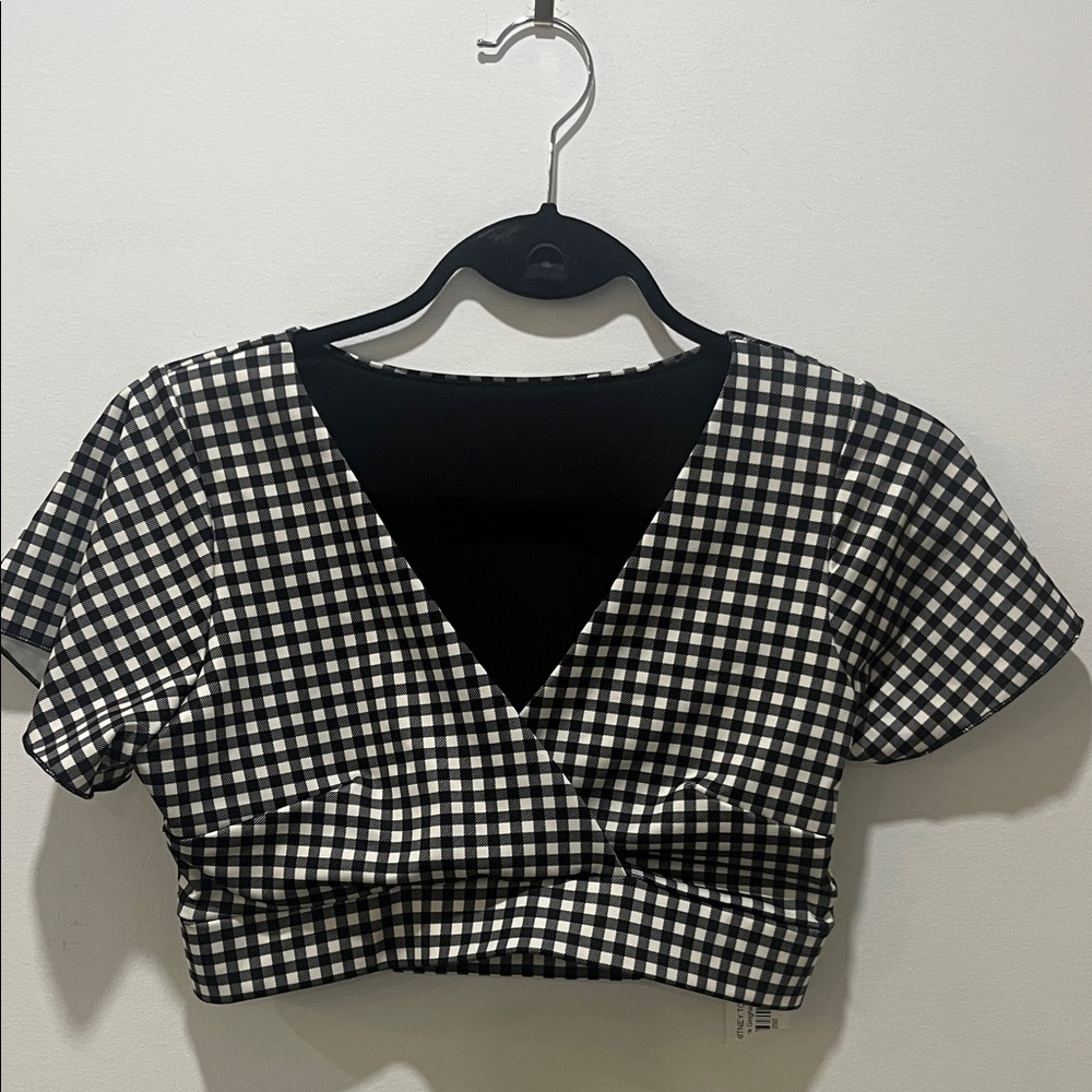 Chic Black and White Checkered Bikini Top